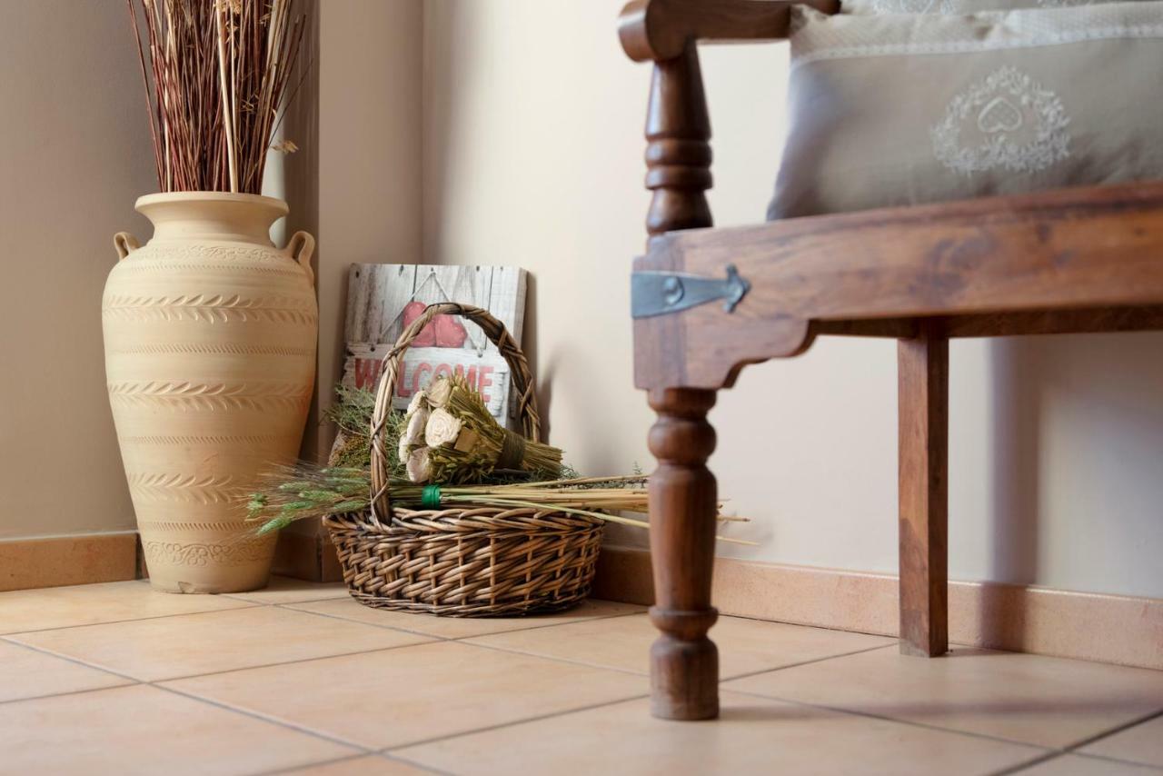 Casa Rural El Sauce. A 2,5 Km De Cuenca Capital Nohales Ngoại thất bức ảnh